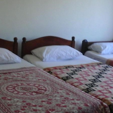 Majestic Tourist Hotel Kandy Extérieur photo