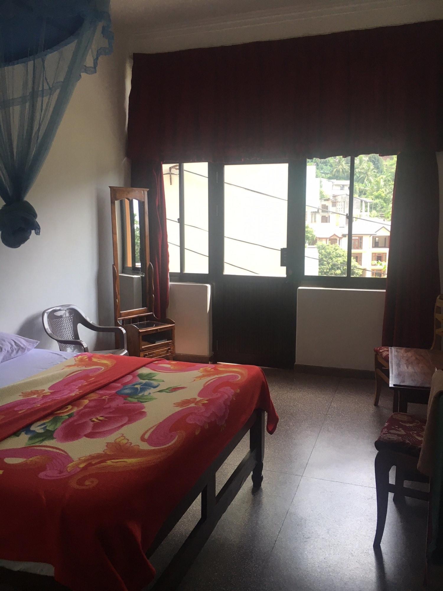 Majestic Tourist Hotel Kandy Extérieur photo